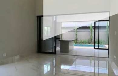 Imagem: A casa em condomínio possui 3 Dormitórios, 5 Banheiros, 2