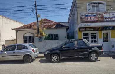 Imagem: A casa possui 4 Dormitórios, 1 Banheiro, 90m² de Área e