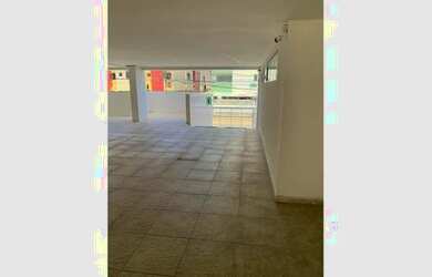 Imagem: O apartamento possui 2 Dormitórios, 2 Banheiros, 2 Vagas na