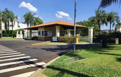 Imagem: A casa em condomínio possui 3 Dormitórios, 5 Banheiros, 4