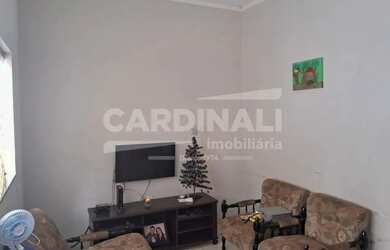 Imagem 2: Casa com ótima localização, com 02 dormitórios sendo um suíte