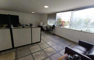 Imagem 3: Sala com aproximadamente 60m²- Rua do Ouro- Serra