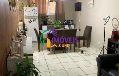 Imagem: A casa possui 3 Dormitórios, 3 Banheiros, 2 Vagas na garagem