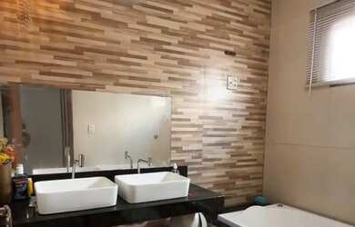 Imagem 4: Casa 2 piscinas ,documentada no Amazon Garden