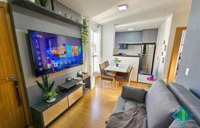 Imagem: O apartamento possui 2 Dormitórios, 1 Banheiro, 1 Vaga na garagem