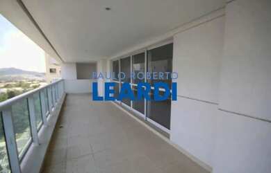 Imagem: O apartamento possui 3 Dormitórios, 4 Banheiros, 3 Vagas na