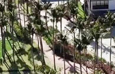 Imagem: A casa possui 5 Dormitórios, 5 Banheiros, 5 Vagas na garagem