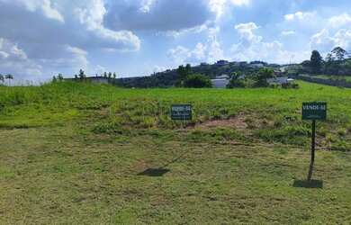 Imagem: O terreno possui 1200m² de Área e está localizado em Loteamento