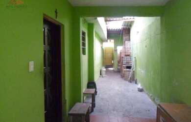 Imagem: A casa possui 2 Dormitórios, 1 Banheiro e 1 Vaga na garagem