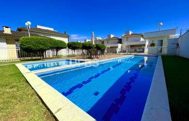 Imagem: A casa em condomínio possui 3 Dormitórios, 4 Banheiros, 2