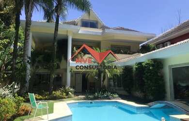 Imagem: A casa em condomínio possui 5 Dormitórios, 5 Banheiros, 5