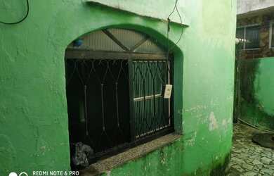 Imagem: A casa possui 2 Dormitórios, 1 Banheiro e está localizado