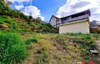 Imagem: O terreno possui 200m² de Área e está localizado em Chácara