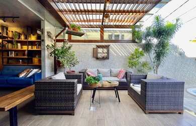 Imagem: A casa em condomínio possui 3 Dormitórios, 4 Banheiros, 2