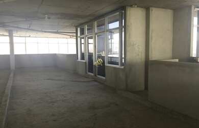 Imagem: O depósito possui 951m² de Área e está localizado em Praia