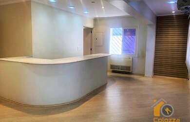 Imagem: O depósito possui 5 Vagas na garagem, 156m² de Área e está