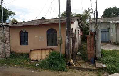 Imagem: A casa possui 2 Dormitórios, 2 Banheiros, 1.000m² de Área