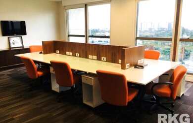 Imagem: O depósito possui 4 Vagas na garagem, 120m² de Área e está