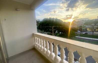 Imagem: O apartamento possui 3 Dormitórios, 2 Banheiros, 1 Vaga na