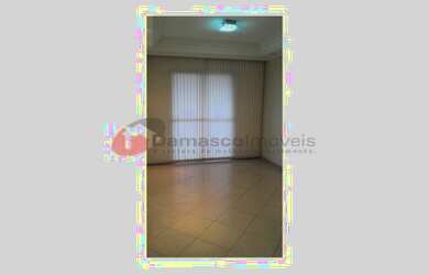 Imagem: O apartamento possui 3 Dormitórios, 1 Banheiro, 1 Vaga na garagem