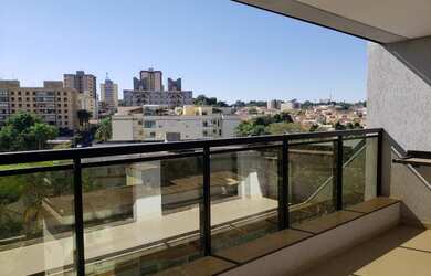 Imagem: O apartamento possui 3 Dormitórios, 2 Banheiros, 2 Vagas na