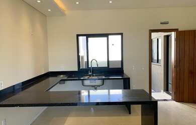 Imagem 5: Sobrado para venda possui 98 metros quadrados com 2 quartos em Ferraz - Garopaba - SC