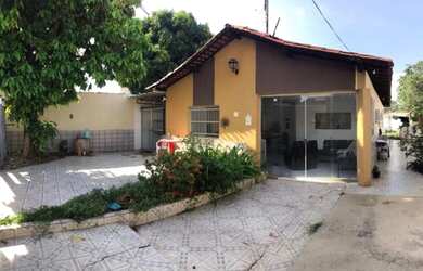 Imagem: A casa possui 3 Dormitórios, 4 Banheiros, 150m² de Área e