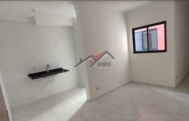 Imagem: O apartamento possui 2 Dormitórios, 1 Banheiro, 1 Vaga na garagem