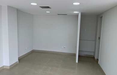 Imagem 6: Ponto comercial/Loja/Box para aluguel e venda tem 108 metros quadrados