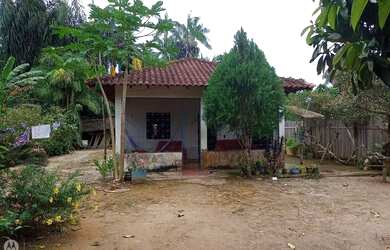 Imagem: A casa possui 2 Dormitórios, 1 Banheiro e está localizado