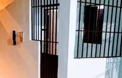 Imagem: A casa possui 2 Dormitórios, 1 Banheiro e está localizado