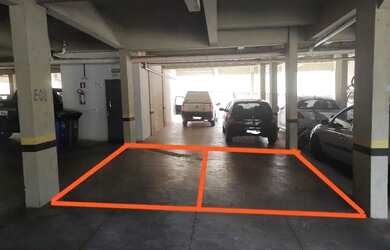 Imagem: O apartamento possui 2 Dormitórios, 1 Banheiro, 2 Vagas na