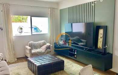 Imagem: A casa possui 2 Dormitórios, 1 Banheiro, 4 Vagas na garagem