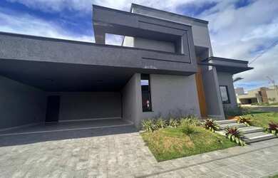 Imagem: A casa em condomínio possui 3 Dormitórios, 4 Banheiros, 4