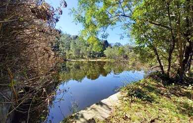 Imagem: O terreno possui 38.000m² de Área e está localizado em Canela