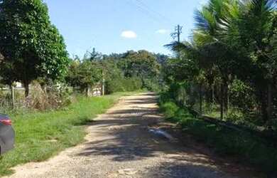 Imagem: O terreno possui 2.500m² de Área e está localizado em Piraí