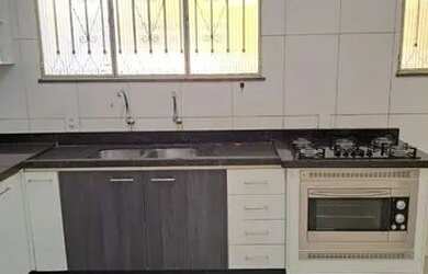 Imagem: A casa possui 2 Dormitórios, 2 Banheiros, 1 Vaga na garagem