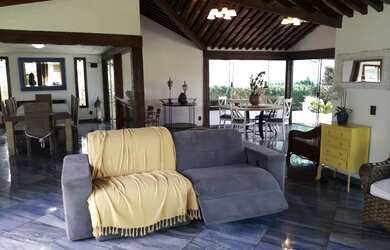 Imagem 11: Casa de temporada com 5 suítes, pé na areia, fora de Condomínio na...