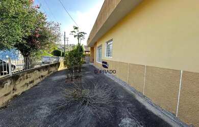 Imagem 3: Casa Antiga para Locação Ambientes Amplos e Localização Privilegiada. ( ATENÇÃO: Este não