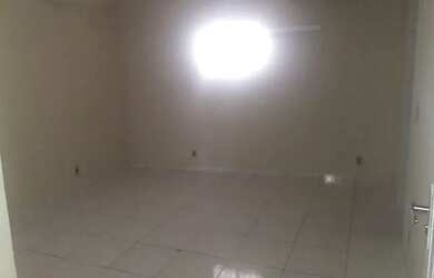 Imagem: A kitnet possui 1 Dormitório, 1 Banheiro, 30m² de Área e