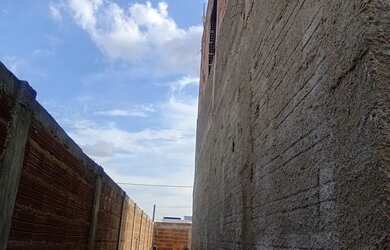 Imagem 12: Construção e terreno