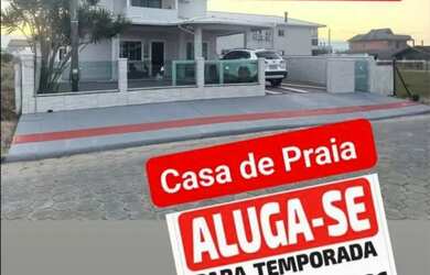 Imagem: A casa possui 5 Dormitórios, Acomodam 12 pessoas, 5 Vagas na