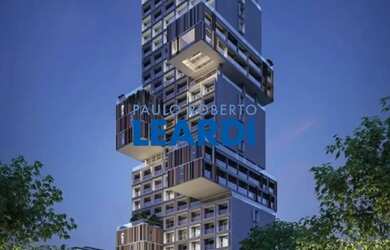 Imagem: O depósito possui 2 Vagas na garagem e 376m² de Área e está