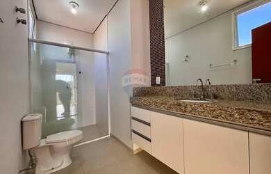 Imagem 5: Casa Luxuosa no Condomínio Santa Monica II para Aluguel