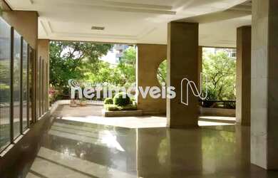 Imagem: O depósito possui 5 Vagas na garagem e 410m² de Área e está