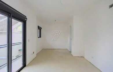 Imagem 9: Sobrado a venda possui 176 m2 com 3 quartos 1 vaga garagem