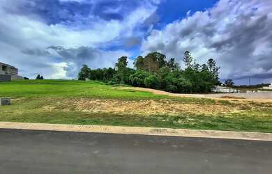 Imagem: O terreno possui 607m² de Área e está localizado em Jardim