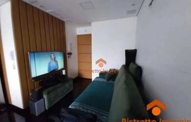 Imagem: O apartamento possui 2 Dormitórios, 1 Banheiro, 1 Vaga na garagem