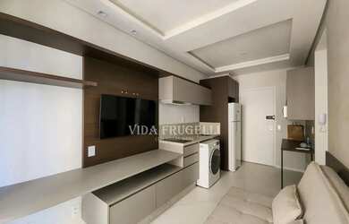 Imagem 4: Apartamento de 31m² mobiliado, com 1 suíte, ar-condicionado e varanda. Pinheiros, São Paul