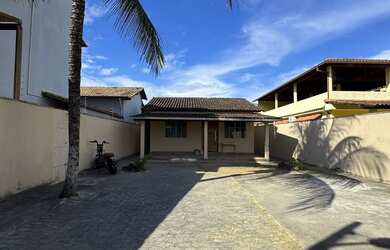 Imagem: A casa possui 2 Dormitórios, 1 Banheiro, 5 Vagas na garagem